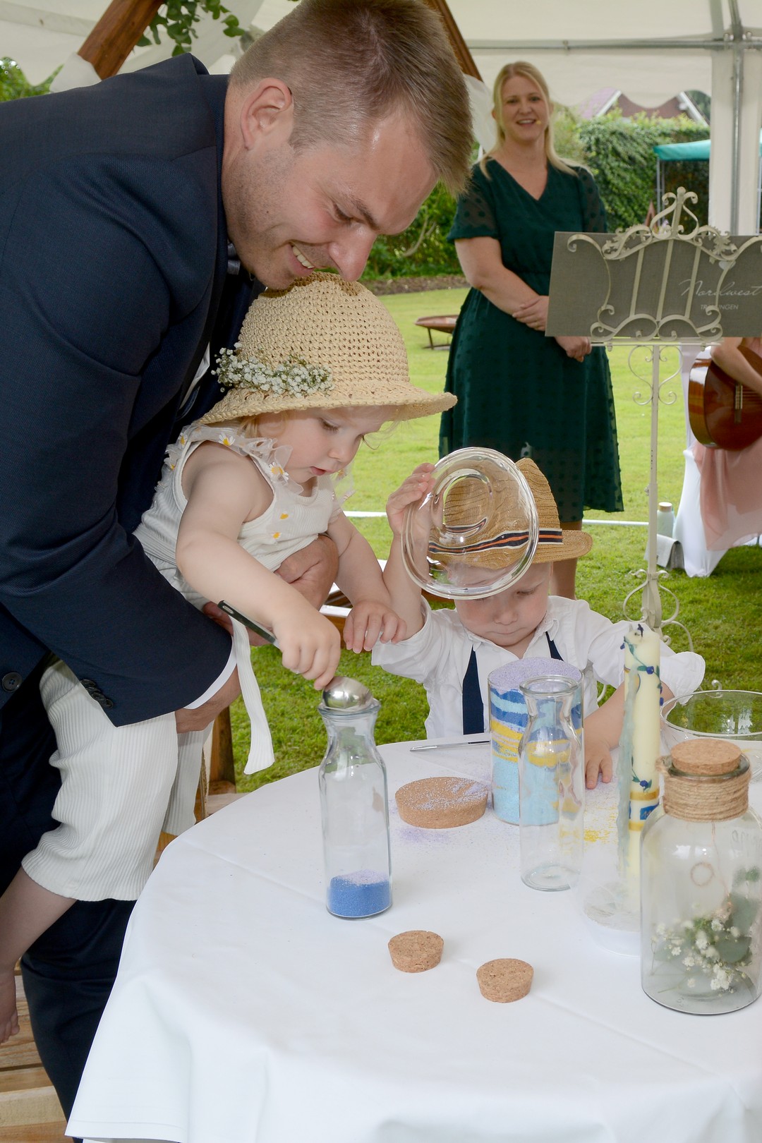 Sandritual bei der Hochzeit im Hümmlinger Hof